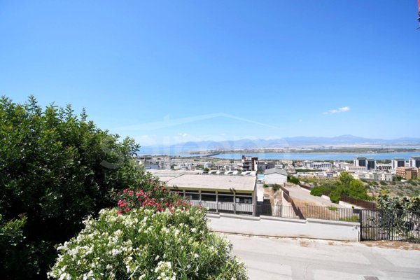 appartamento in vendita a Cagliari in zona Stampace/Punici