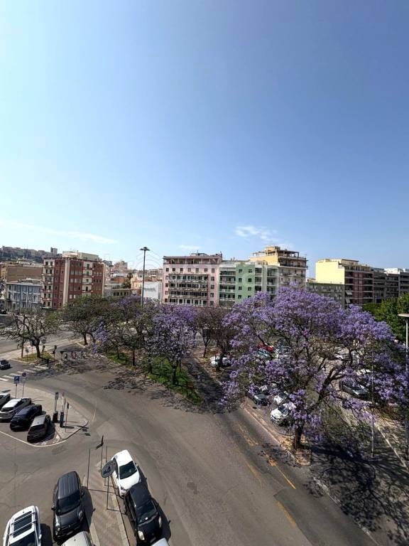 appartamento in vendita a Cagliari in zona Tribunale