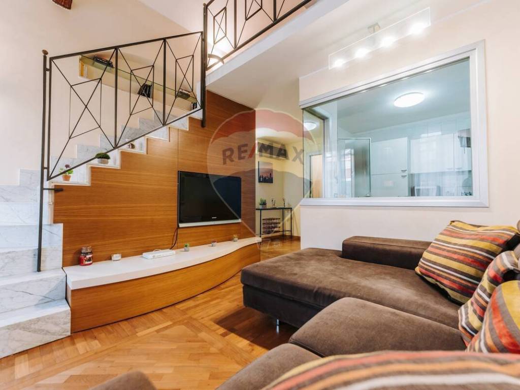 casa indipendente in vendita a Cagliari in zona Villanova