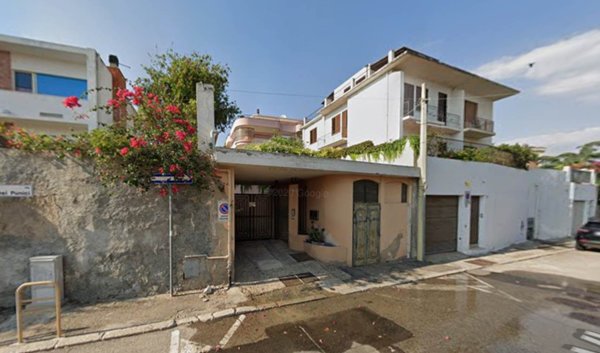 appartamento in vendita a Cagliari in zona Stampace/Punici