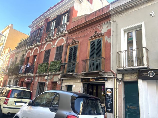 locale commerciale in vendita a Cagliari in zona Stampace/Punici