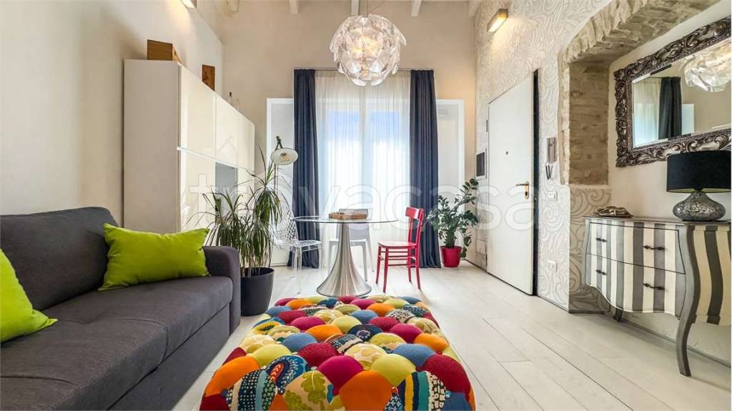 appartamento in vendita a Cagliari in zona Pirri