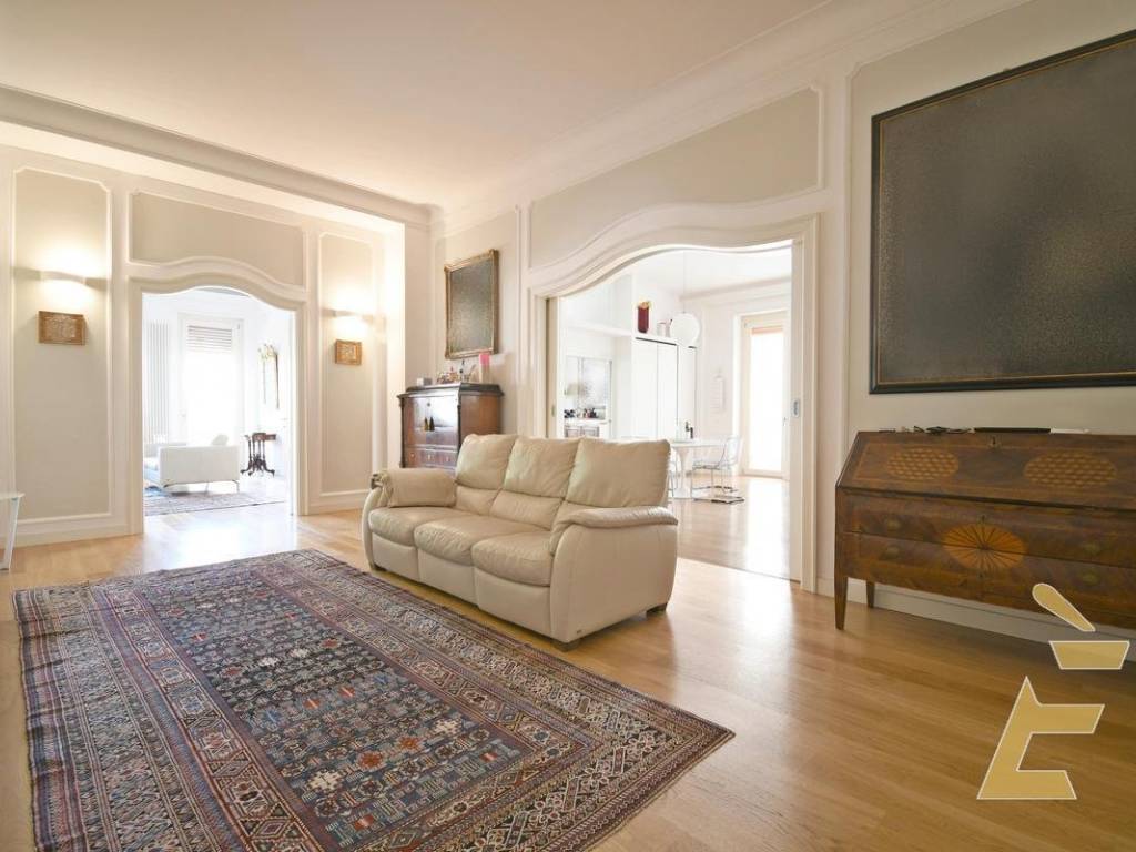 appartamento in vendita a Cagliari in zona Villanova