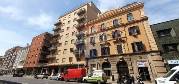 appartamento in vendita a Cagliari in zona Villanova