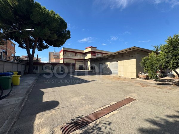 capannone in vendita a Cagliari
