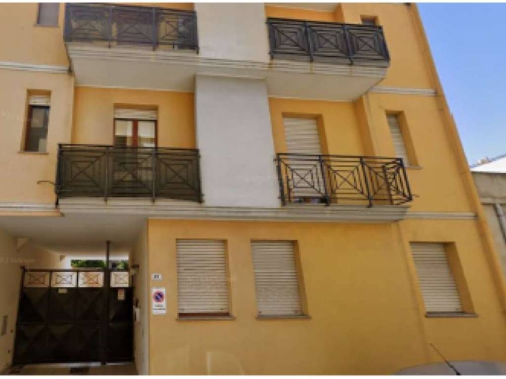 ufficio in vendita a Cagliari in zona Pirri