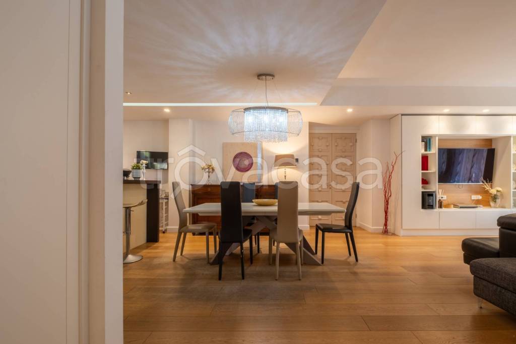 appartamento in vendita a Cagliari in zona Genneruxi