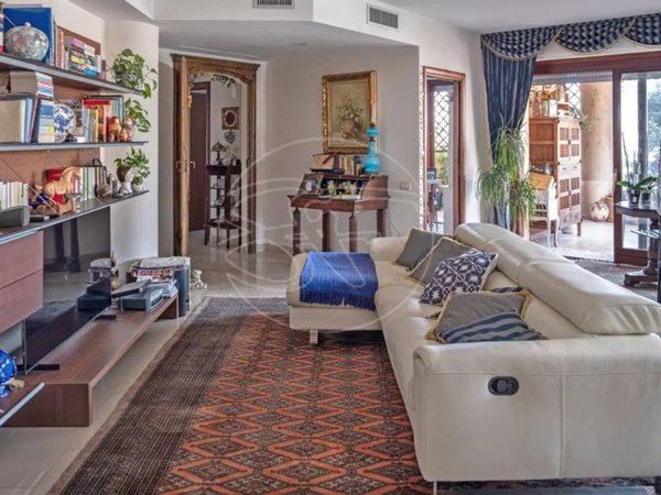 appartamento in vendita a Cagliari in zona Genneruxi