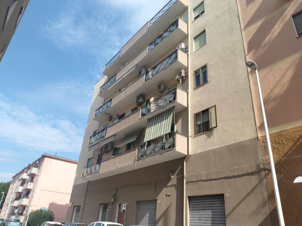 appartamento in vendita a Cagliari in zona Is Mirrionis/San Michele