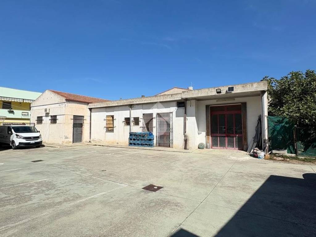 appartamento in vendita a Cagliari in zona Pirri