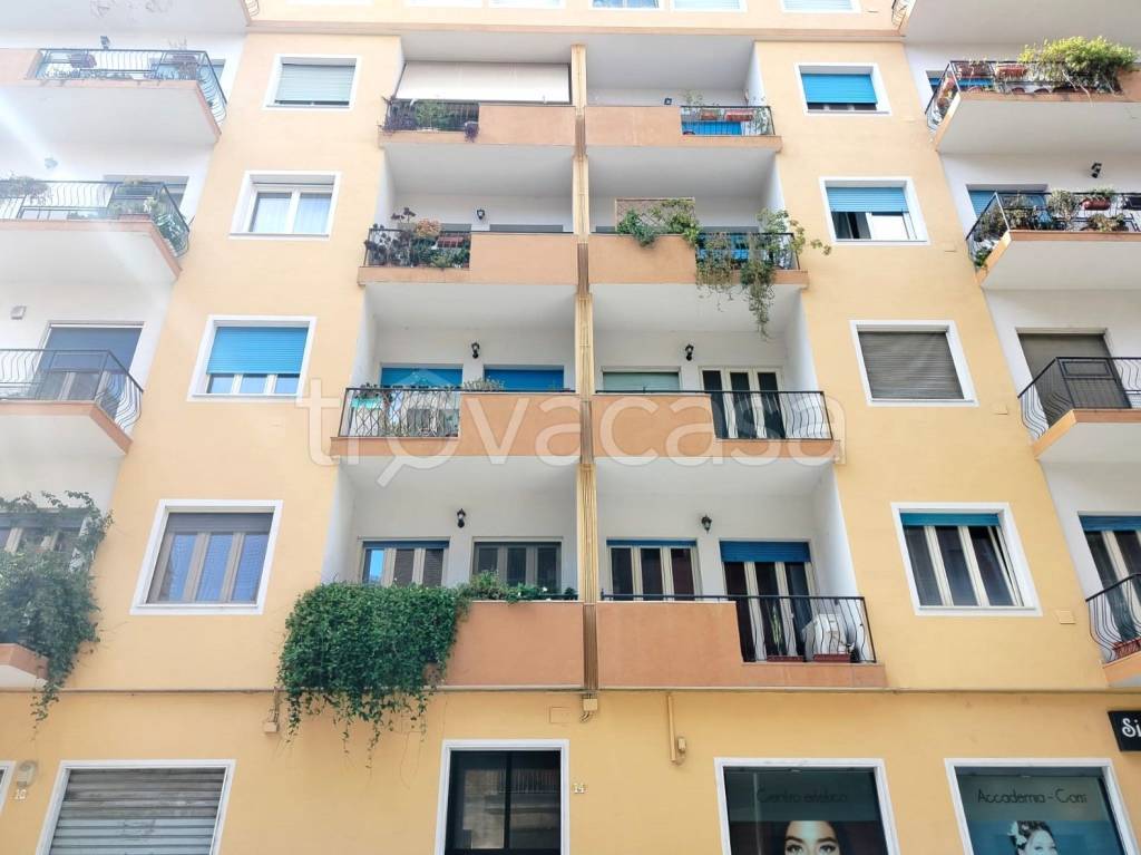 appartamento in vendita a Cagliari in zona Genneruxi