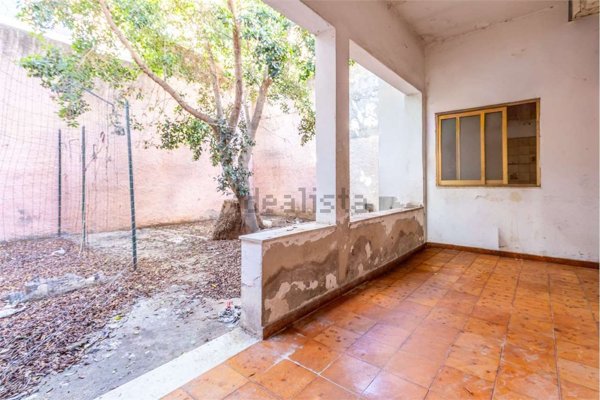 appartamento in vendita a Cagliari in zona Pirri