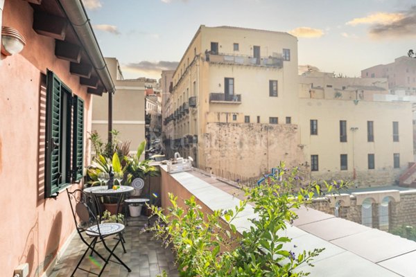 casa indipendente in vendita a Cagliari in zona Marina