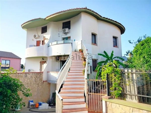 casa indipendente in vendita a Cagliari in zona Pirri