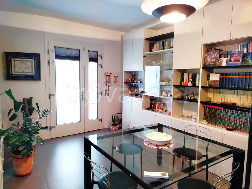 casa indipendente in vendita a Cagliari in zona Pirri