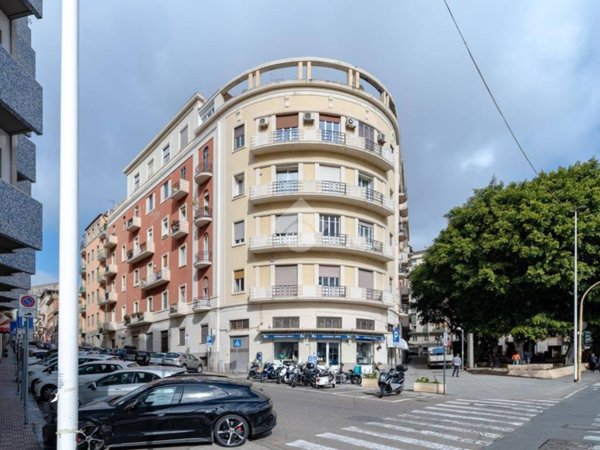 appartamento in vendita a Cagliari in zona Villanova