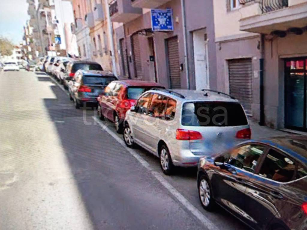 negozio in vendita a Cagliari in zona Is Mirrionis/San Michele