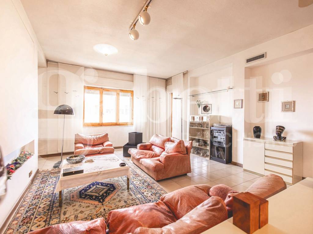 appartamento in vendita a Cagliari in zona Tuvixeddu/Tuvumannu