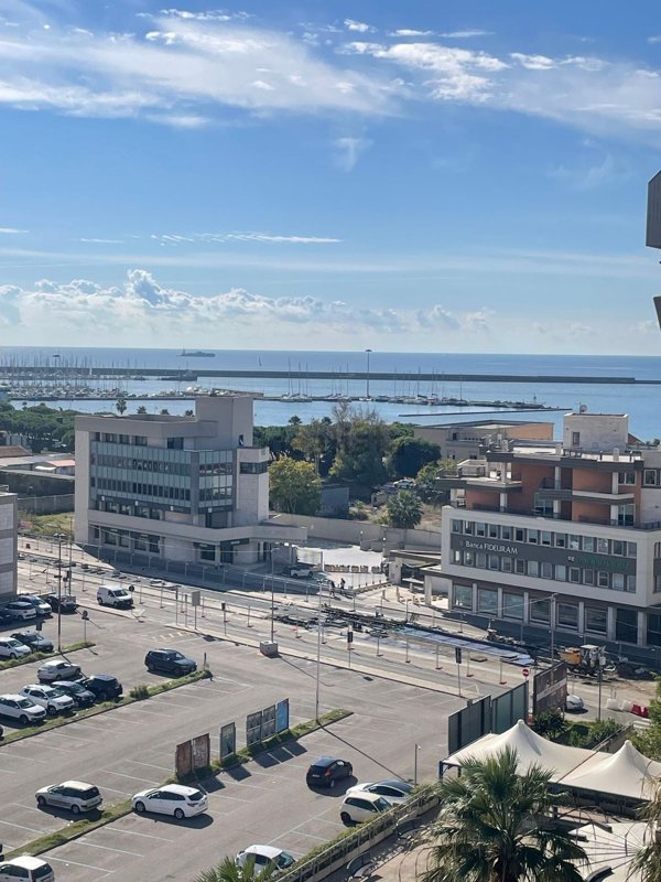 appartamento in vendita a Cagliari in zona Bonaria