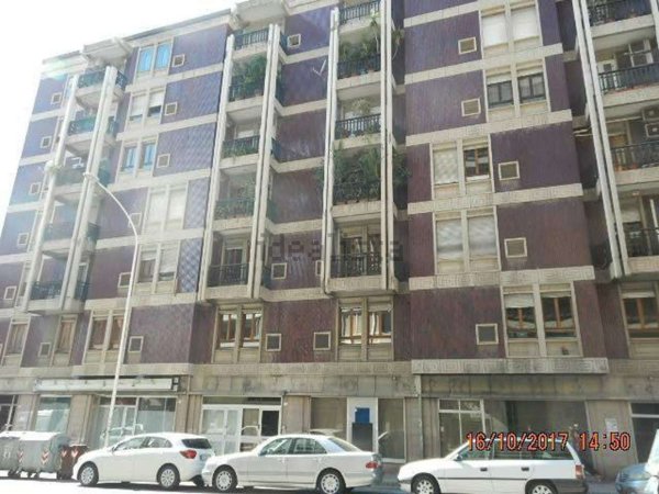 locale commerciale in vendita a Cagliari