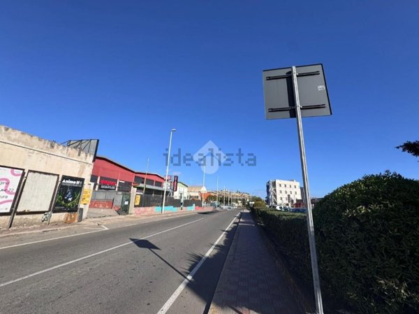 capannone in vendita a Cagliari in zona Sant'Avendrace
