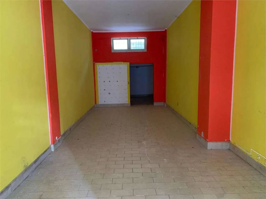 negozio in vendita a Cagliari in zona San Benedetto