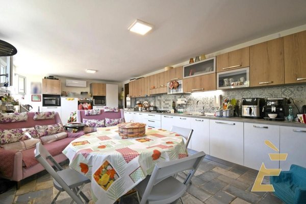 casa indipendente in vendita a Cagliari in zona Genneruxi