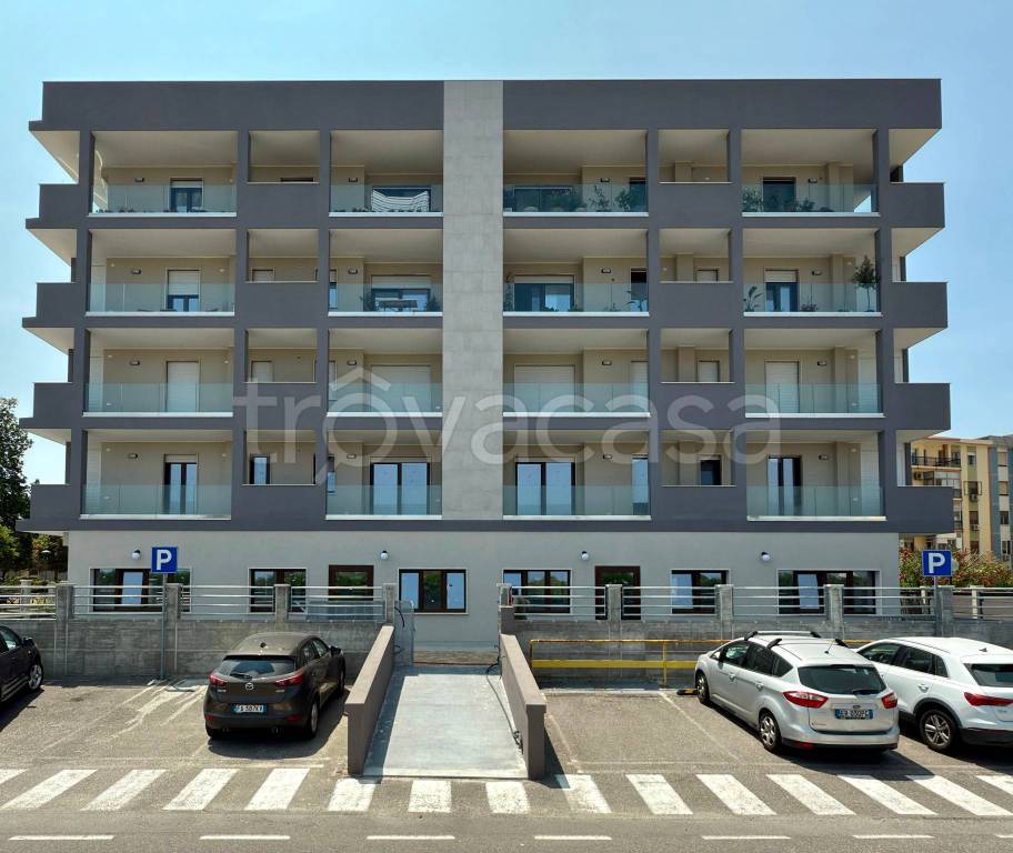 negozio in vendita a Cagliari in zona Monte Mixi