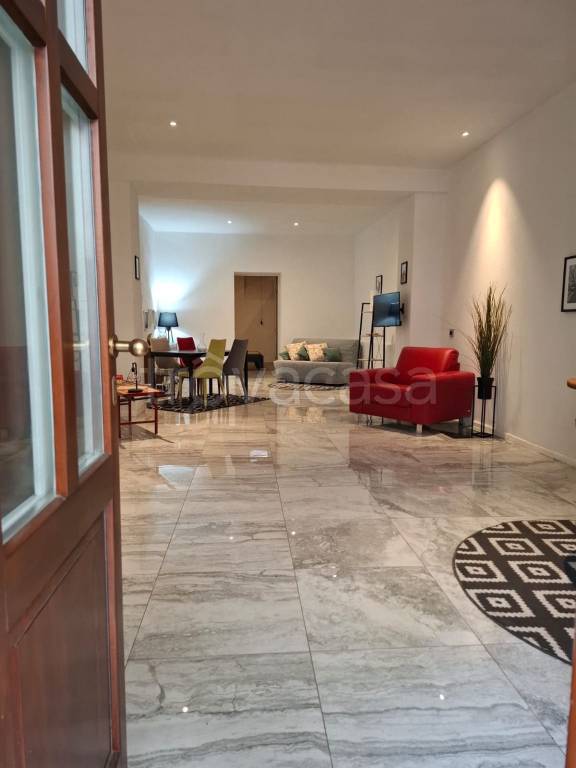 appartamento in vendita a Cagliari in zona Villanova