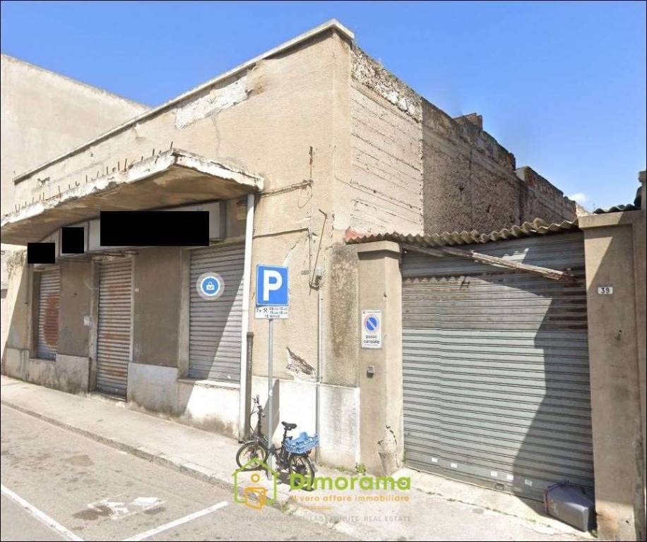 negozio in vendita a Cagliari in zona Sant'Avendrace