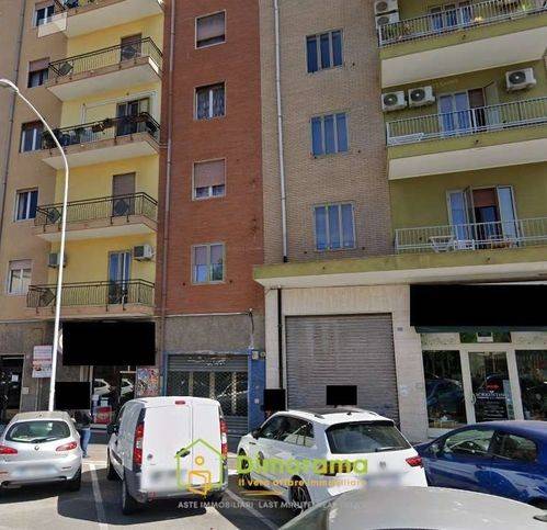 negozio in vendita a Cagliari in zona Is Mirrionis/San Michele