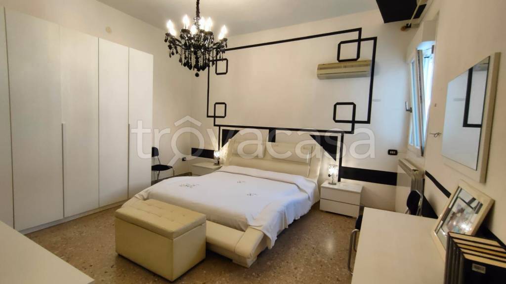 appartamento in vendita a Cagliari in zona Tribunale