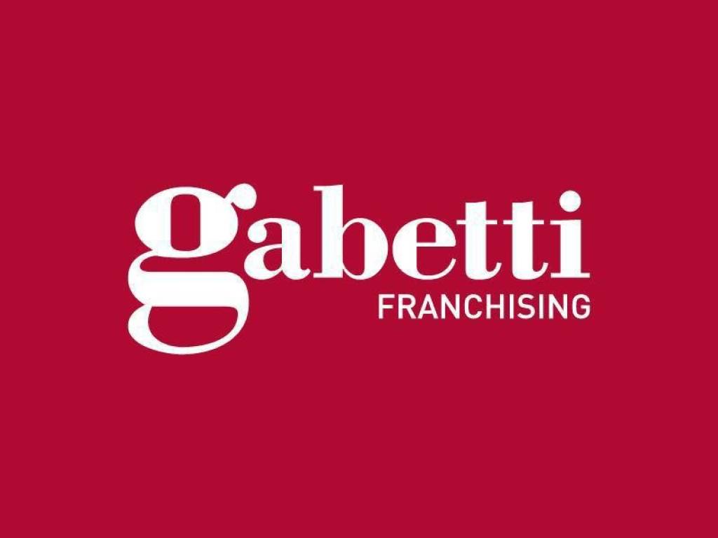 negozio in vendita a Cagliari in zona Tribunale