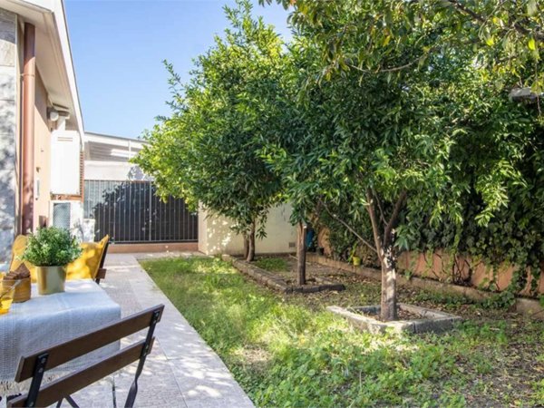 casa indipendente in vendita a Cagliari in zona Fonsarda / zona Giudici