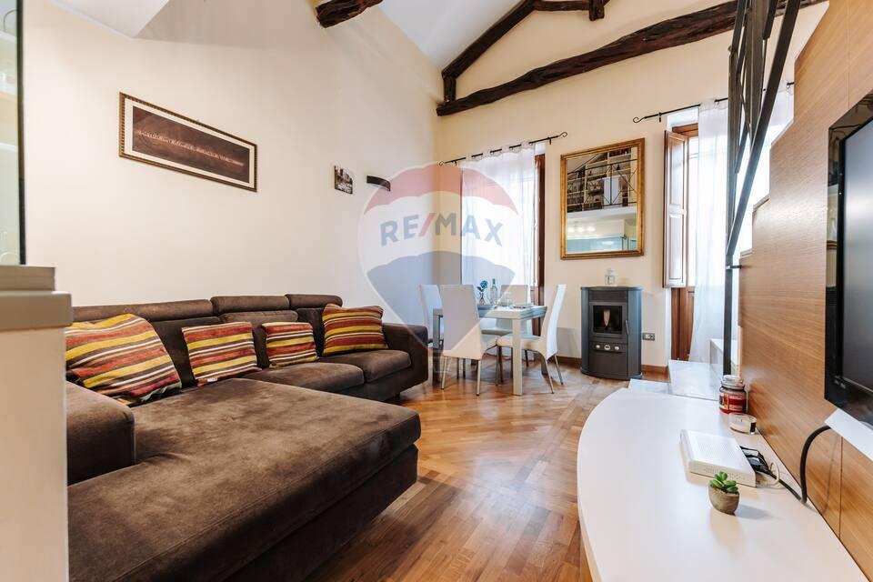 casa indipendente in vendita a Cagliari in zona Villanova