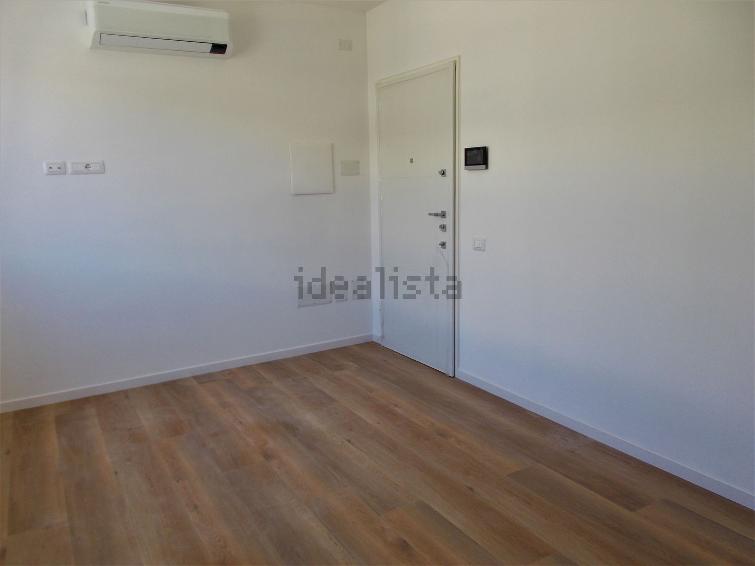 appartamento in vendita a Cagliari in zona Genneruxi