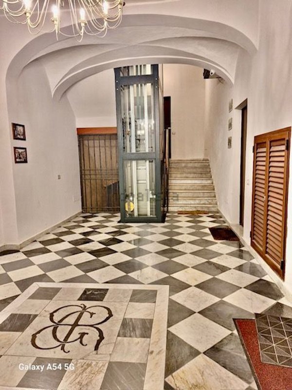 appartamento in vendita a Cagliari in zona Marina