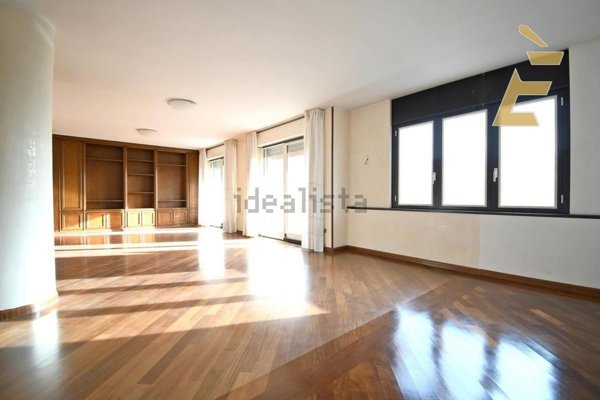 appartamento in vendita a Cagliari in zona Stampace/Punici