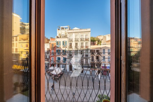 appartamento in vendita a Cagliari in zona Marina