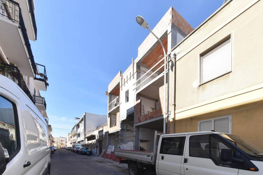 appartamento in vendita a Cagliari in zona Pirri