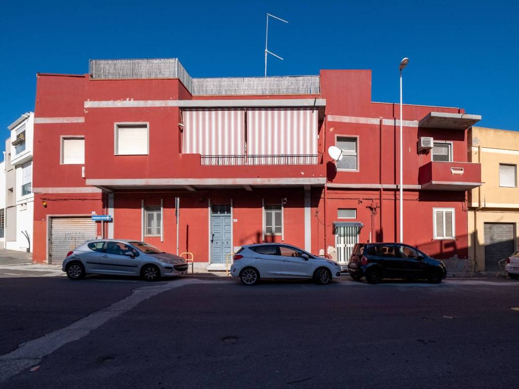 appartamento in vendita a Cagliari in zona Pirri