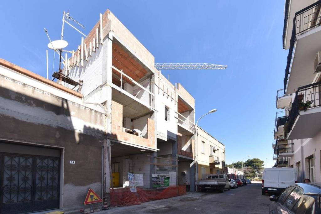 appartamento in vendita a Cagliari in zona Pirri