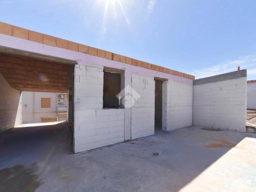 appartamento in vendita a Cagliari in zona Pirri