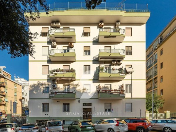 appartamento in vendita a Cagliari in zona Bonaria