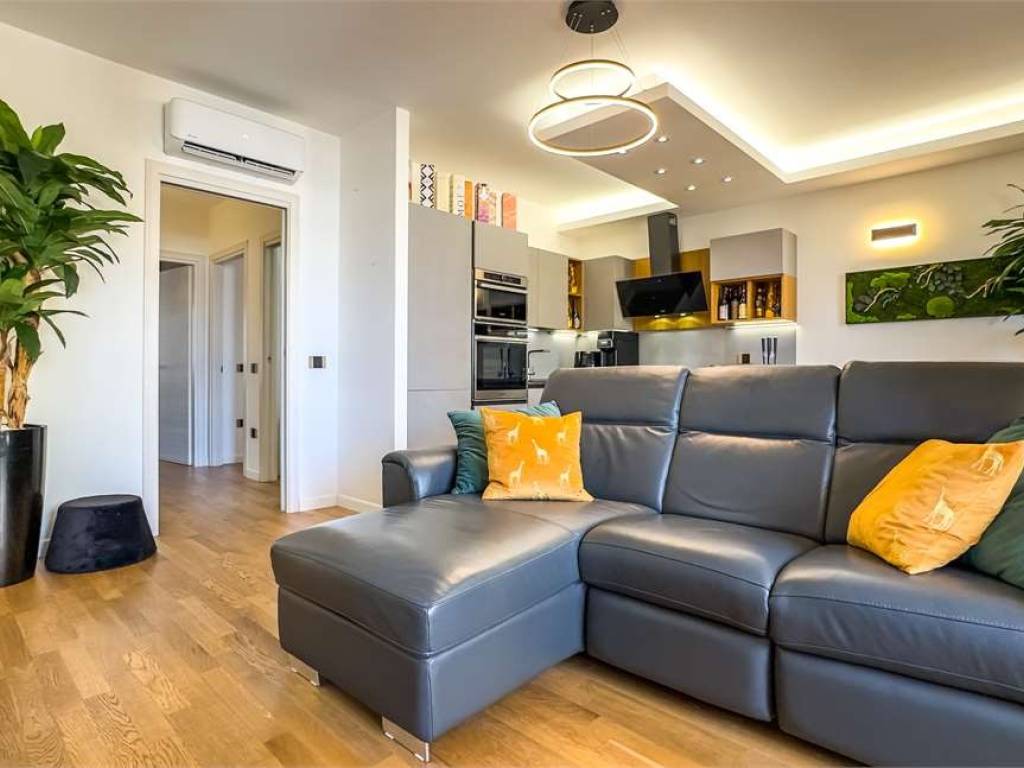 appartamento in vendita a Cagliari in zona Pirri