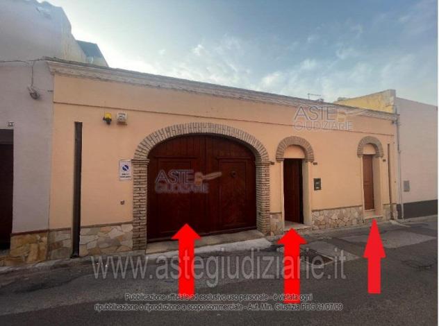 ufficio in vendita a Cagliari in zona Pirri