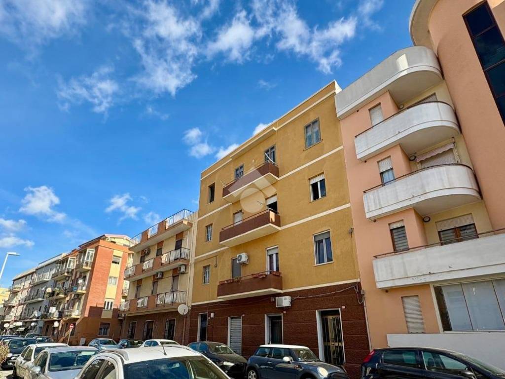 appartamento in vendita a Cagliari in zona Is Mirrionis/San Michele