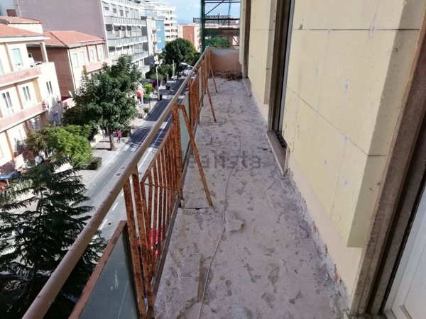 appartamento in vendita a Cagliari in zona Bonaria