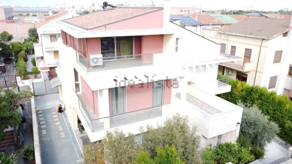 casa indipendente in vendita a Cagliari in zona Pirri