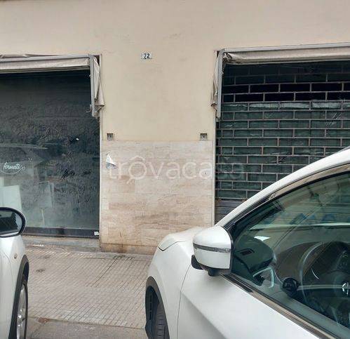 negozio in vendita a Cagliari in zona Marina